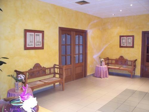 Mlc Benavente Hotel Exterior photo
